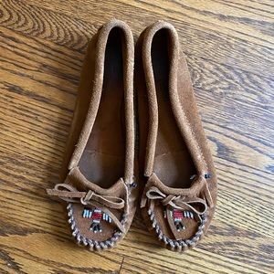 *SOLD* Minnetonka Moccasins